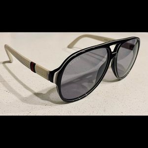 Gucci 1065/S Unisex Aviator Sunglasses
